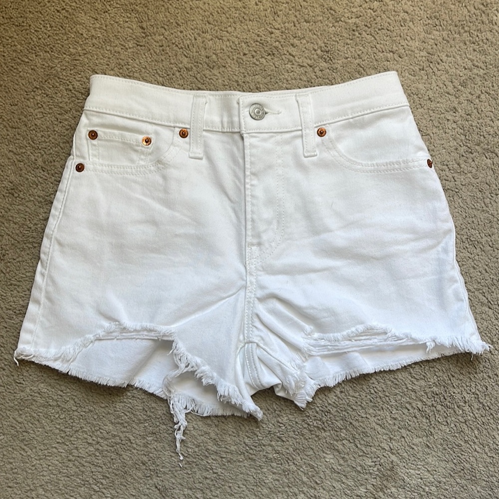 Levi’s White High Rise Cutoff Shorts - Size 25